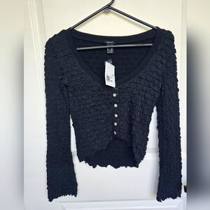 Forever 21 Black Textured Button-Up Long-Sleeve Crop Top Size XS. NWT